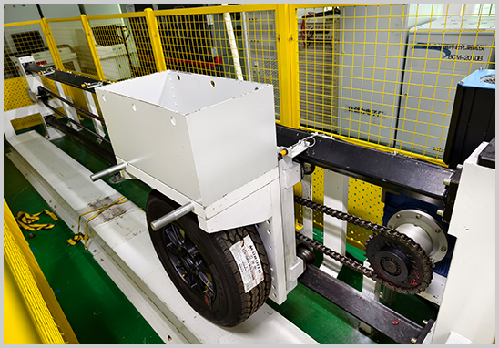 電動(dòng)車充電槍UL-2251車輛碾壓測(cè)試.jpg